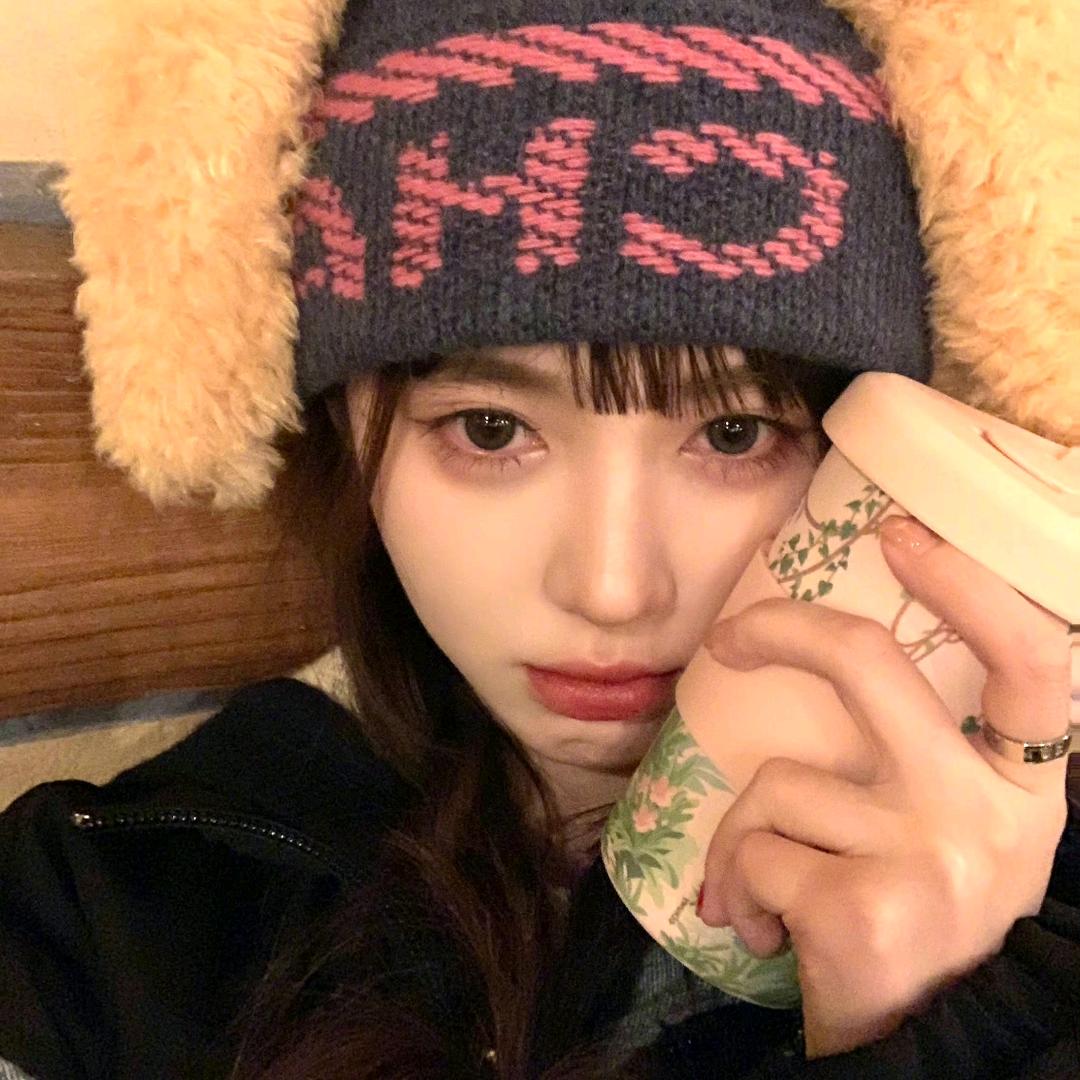 默笙.