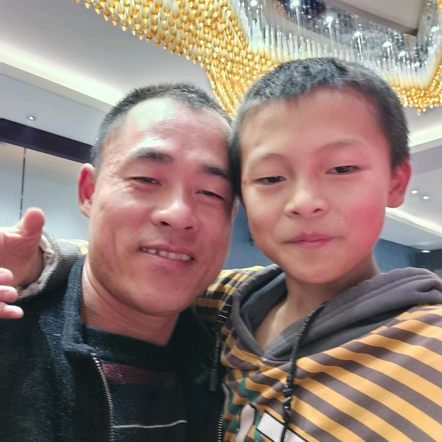 建房子装修房子用沙水泥记得找我哦