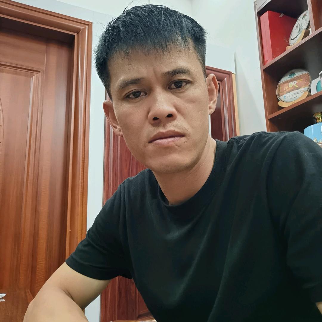贺州-绘涂仿石漆：陈伟