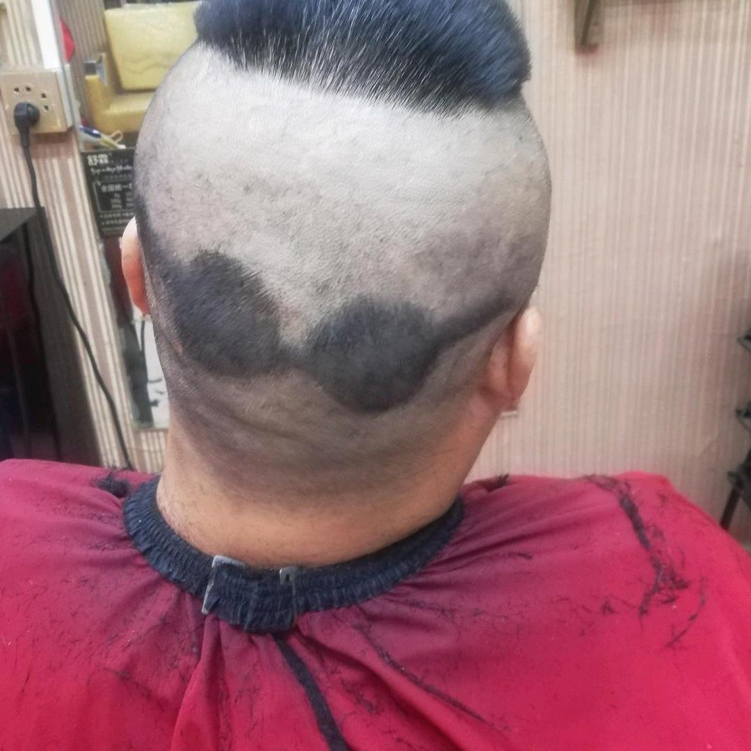 做内衣的小胖哥