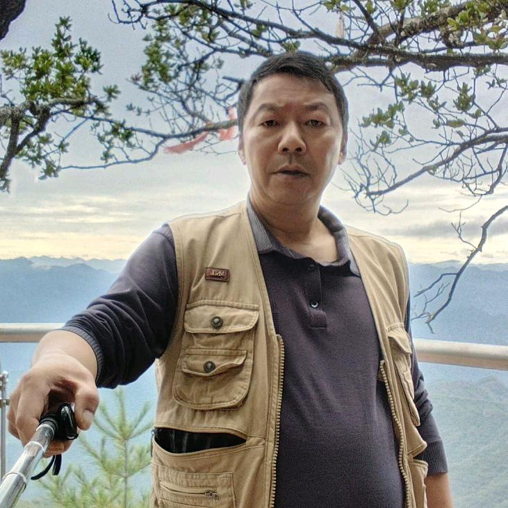 任河樵夫