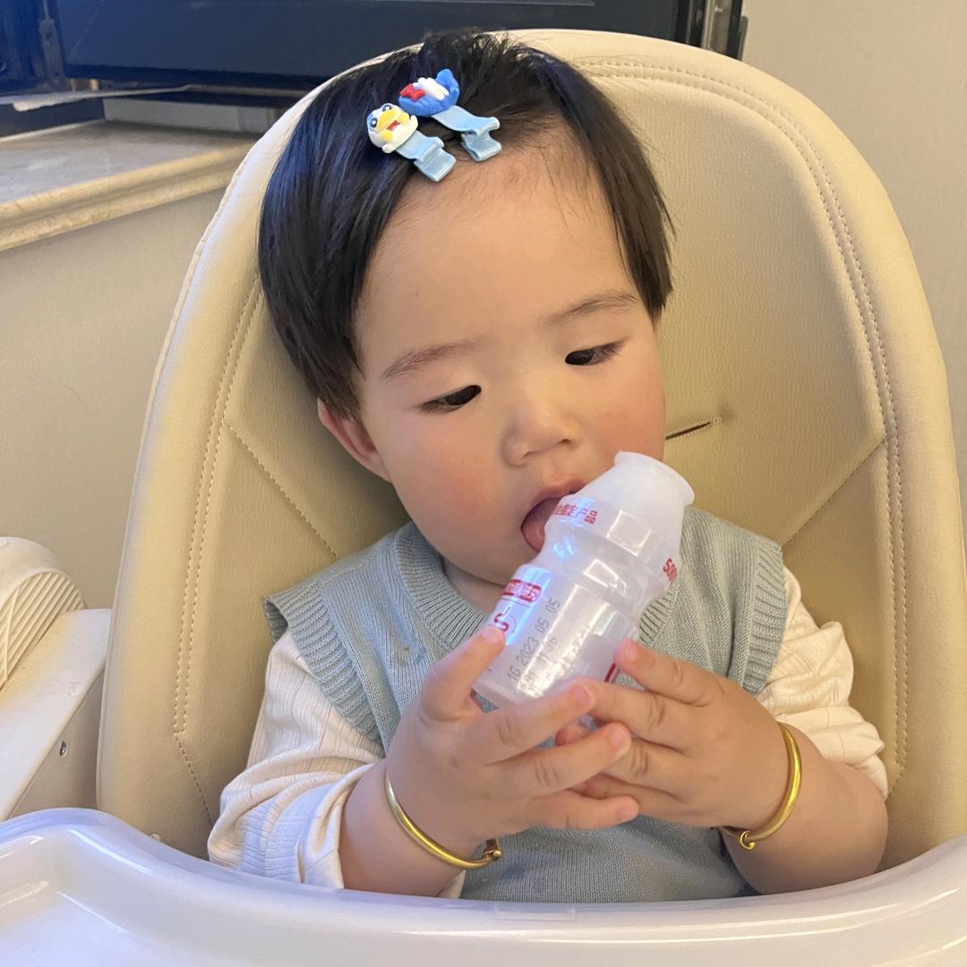 梅子.