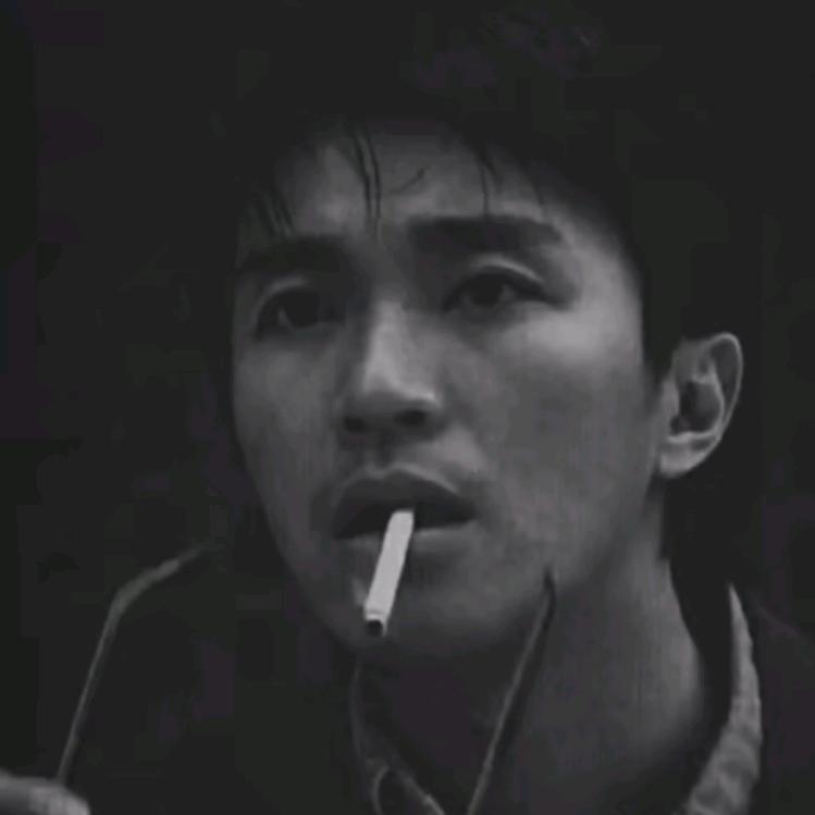 刘奶奶爱喝牛奶