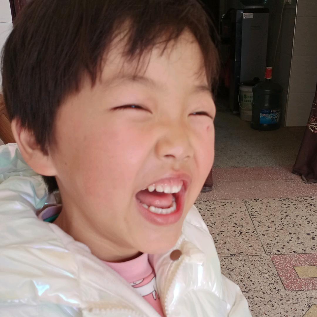 张小英