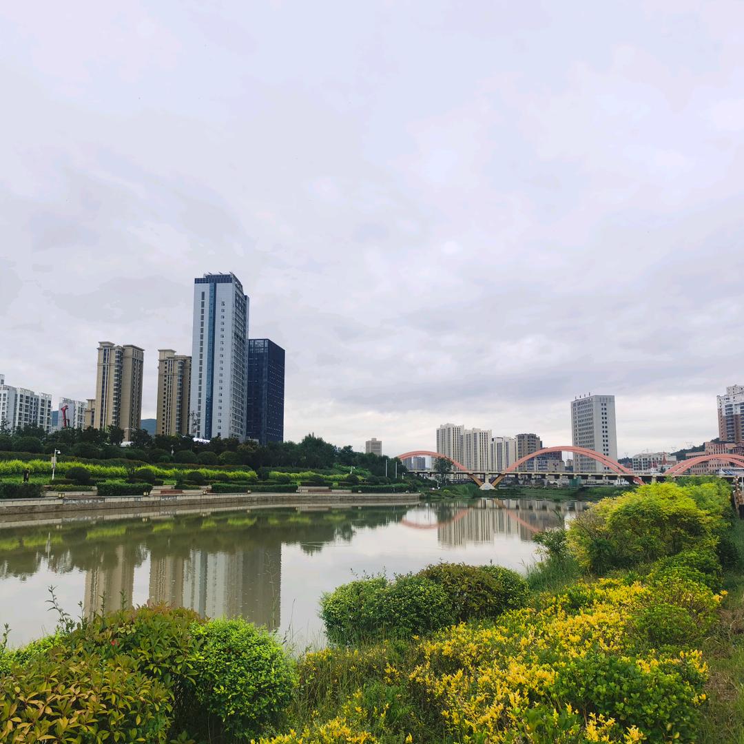 我是小潘