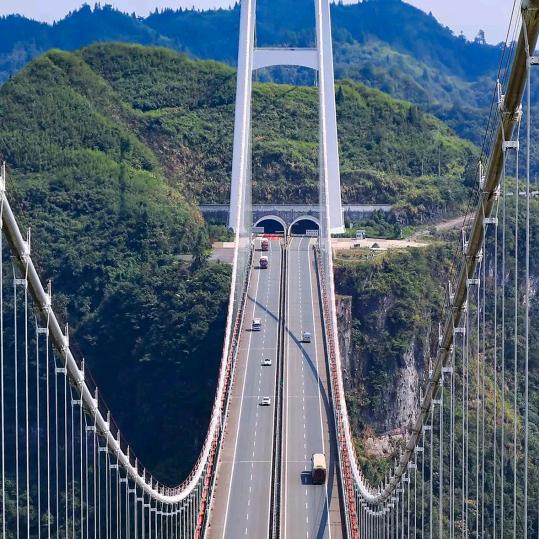 我看不清远方的路