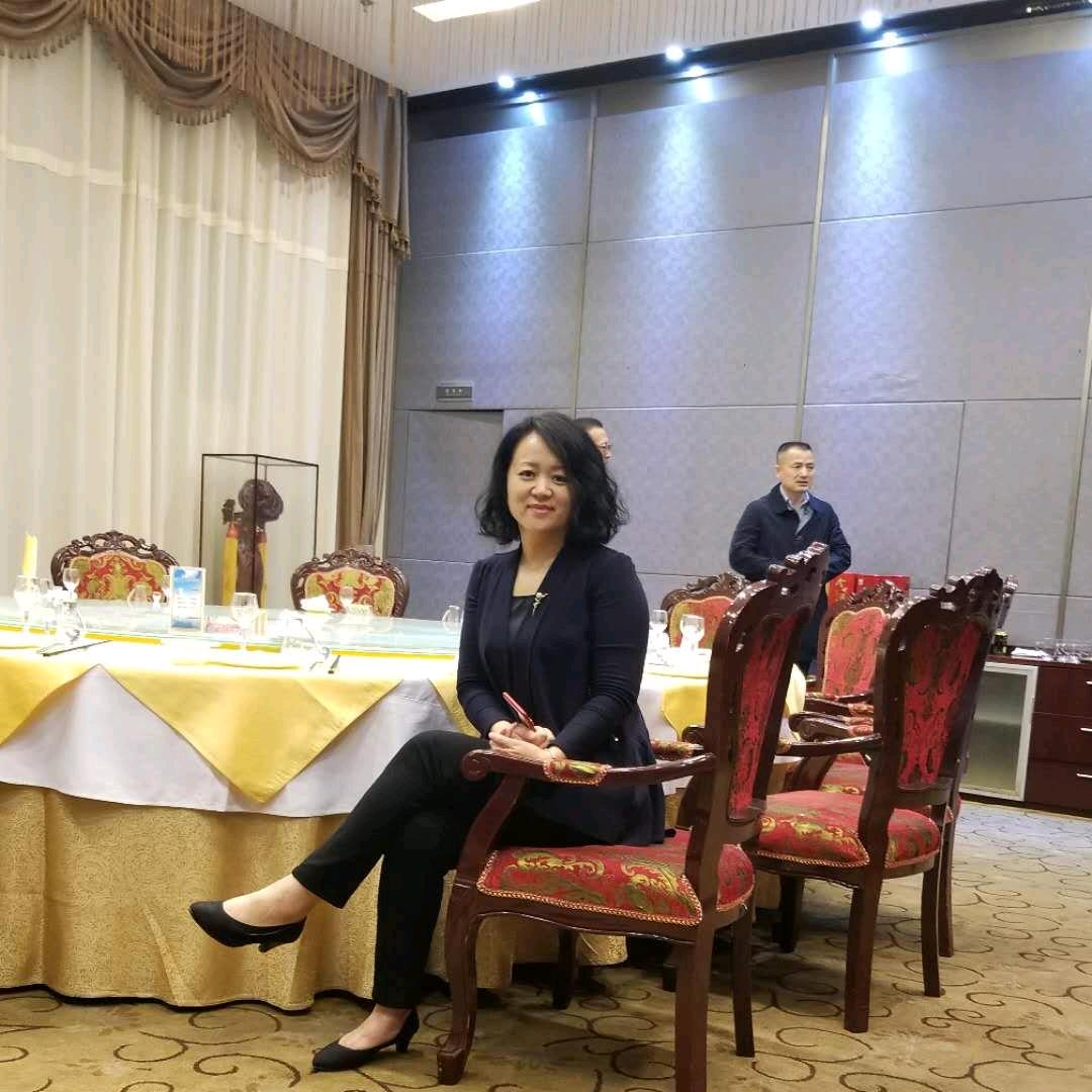 凤冠霞帔