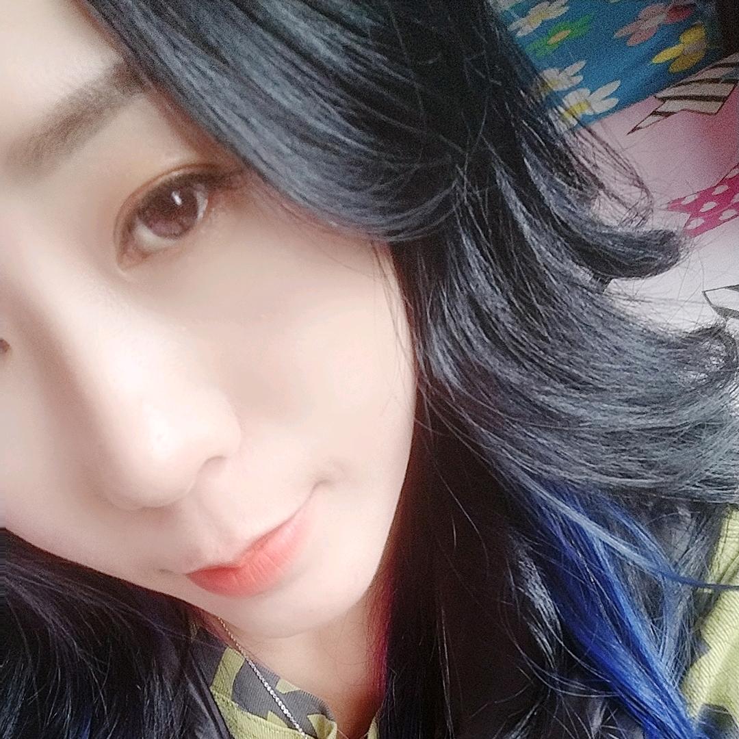 穆棱市新款红旗HS5车队 婷儿