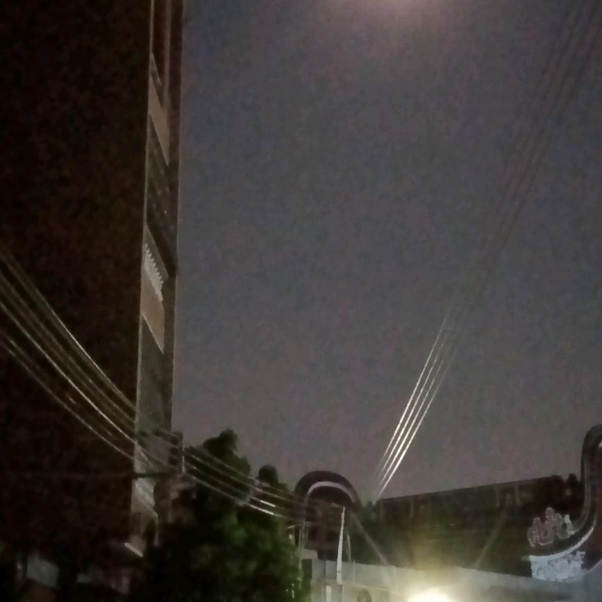 笔落惊风雨