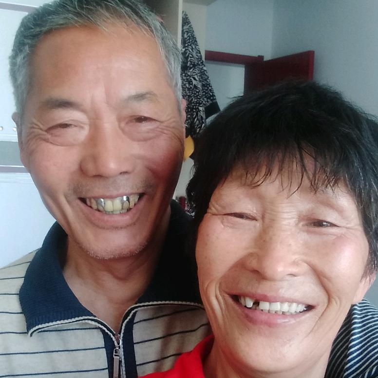 幸福的老夫妻