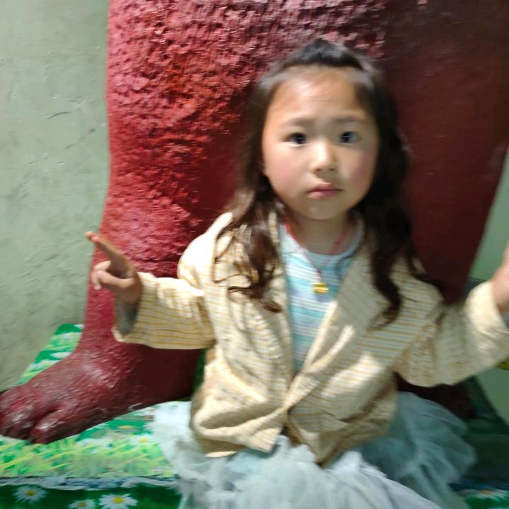 两个宝贝的奶奶