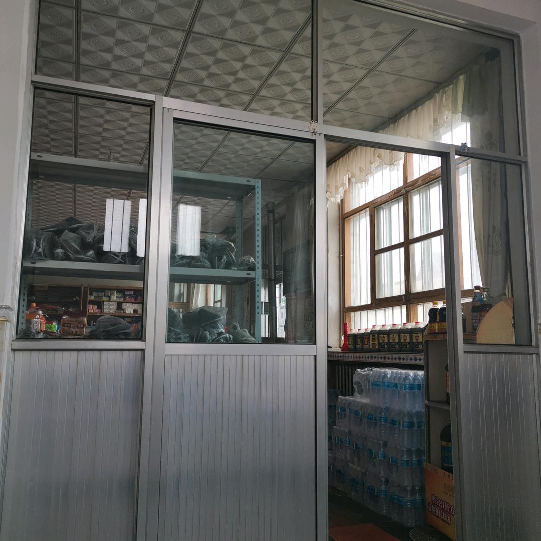 清风杨柳