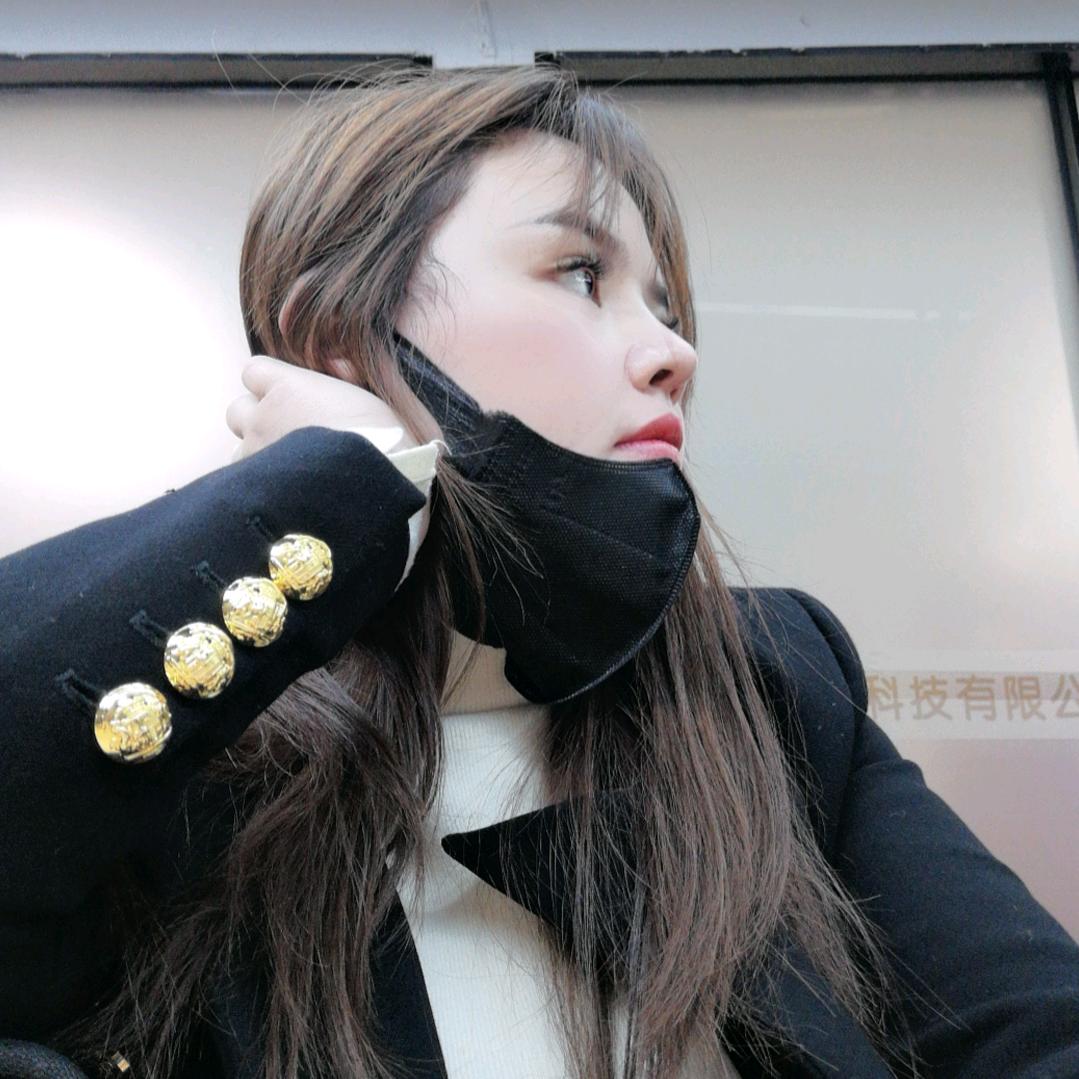 陈(╭☞•́⍛•̀)╭☞皮话梅糖