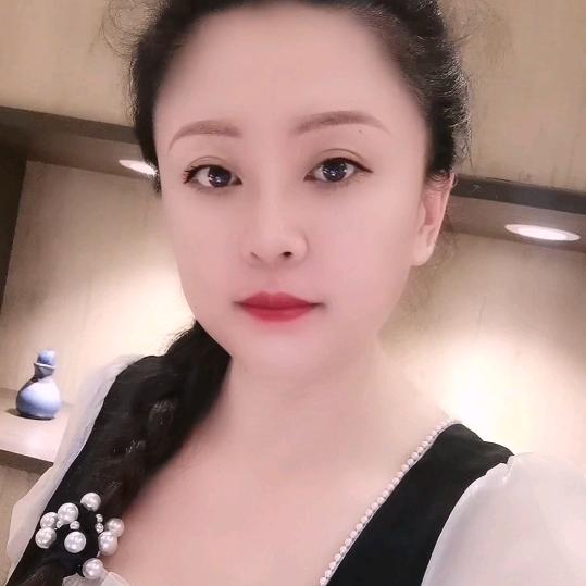 彤彤