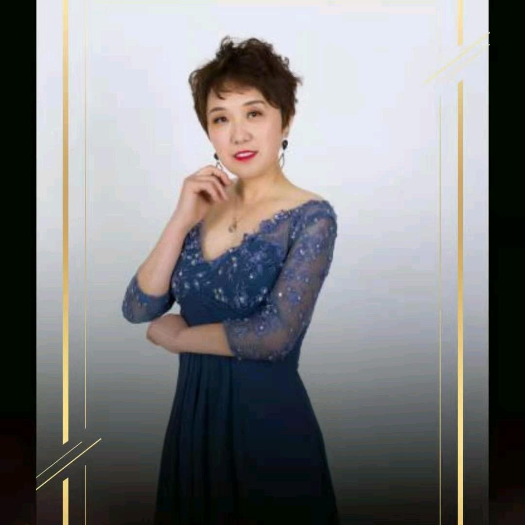 赠人玫瑰手留余香