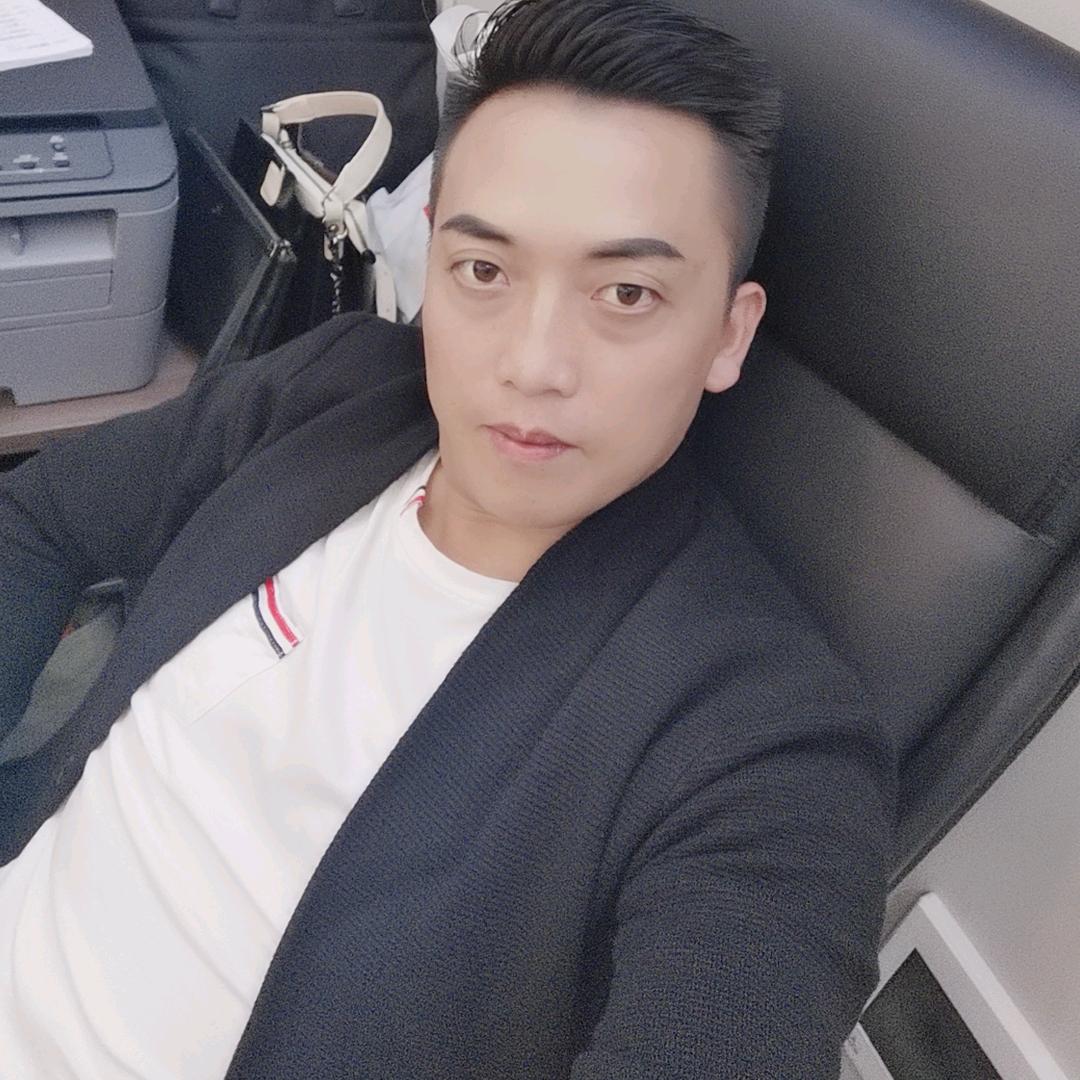 龙桦公司，锟哥