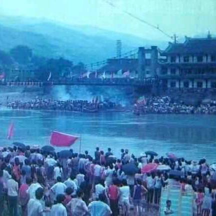 走进小凉山