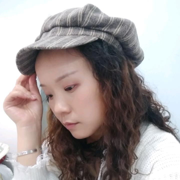 银耳汤一勺
