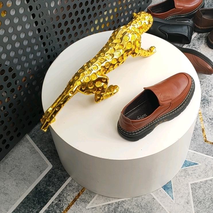 莱奥折扣男鞋店