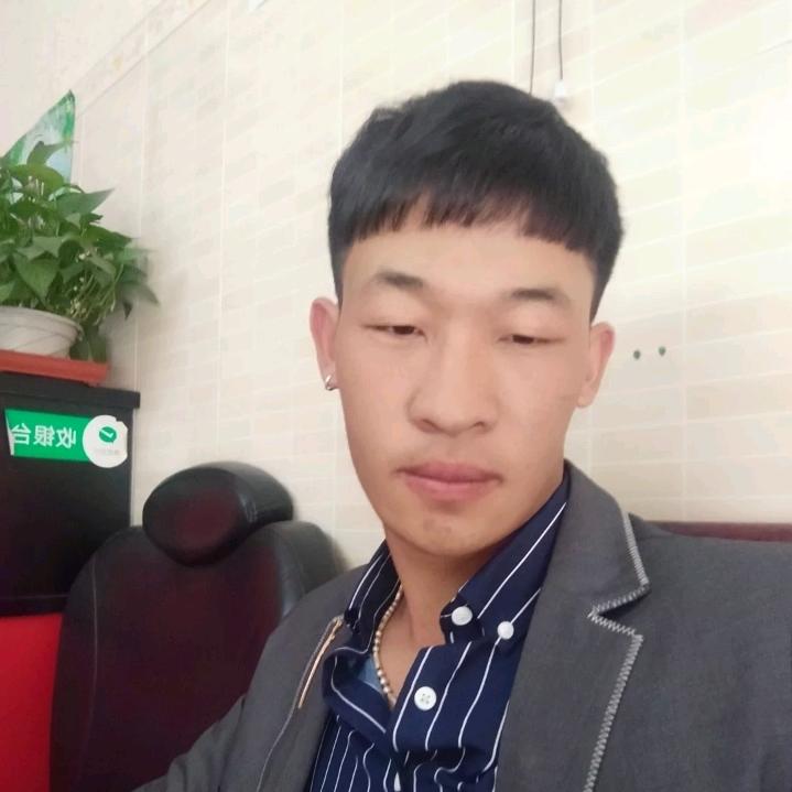 华    仔