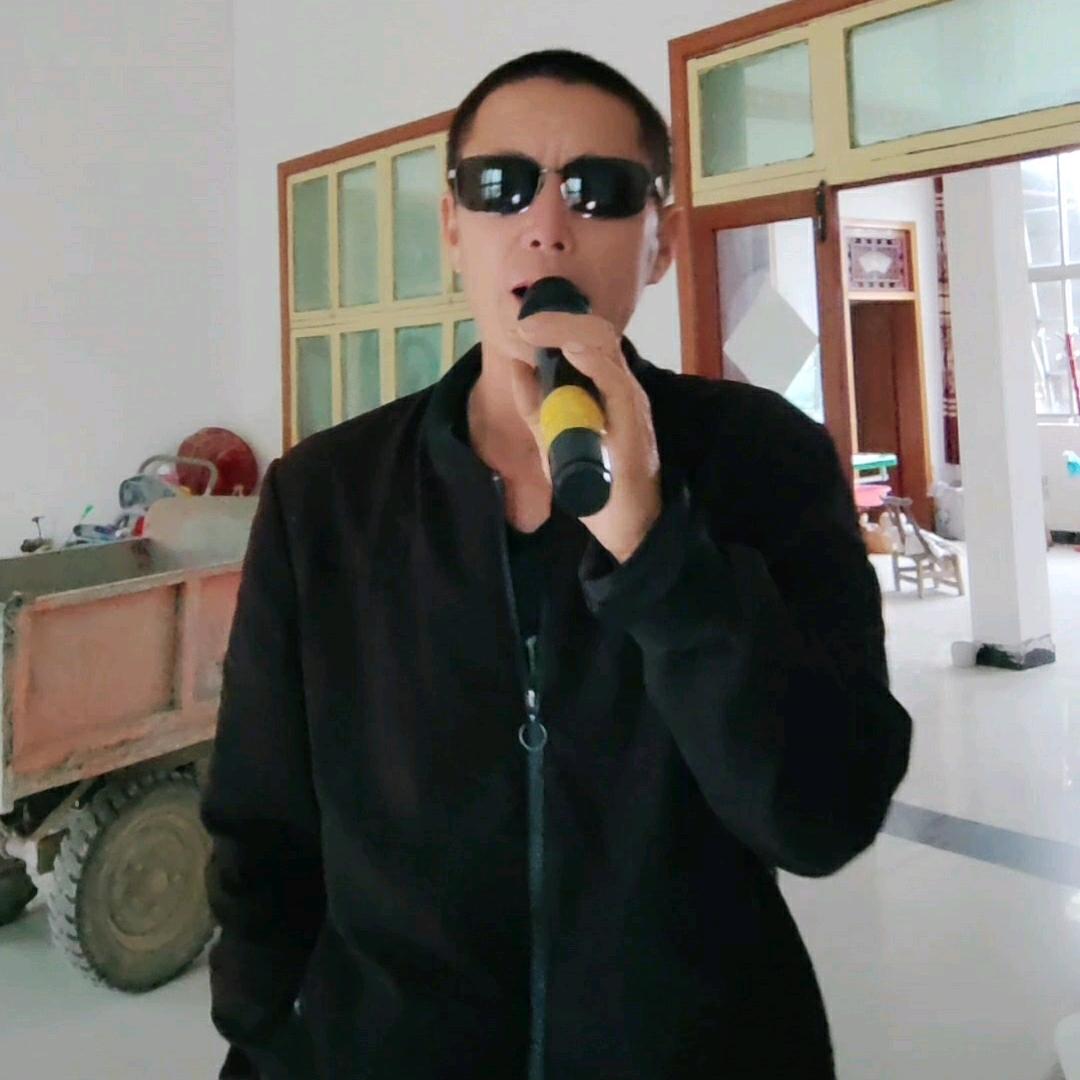 富平歌手哥
