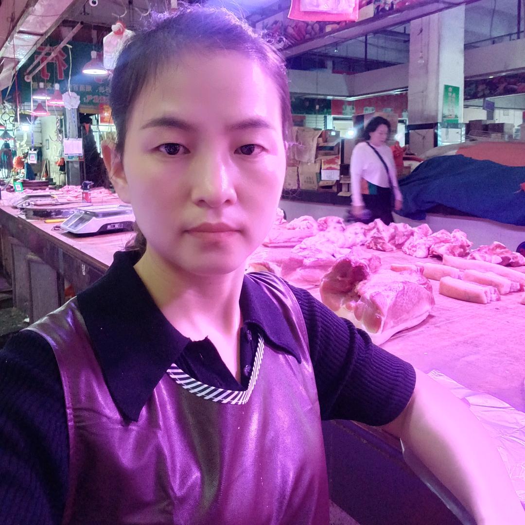 肉肉姑娘（手工鲜肉烤肠教学）