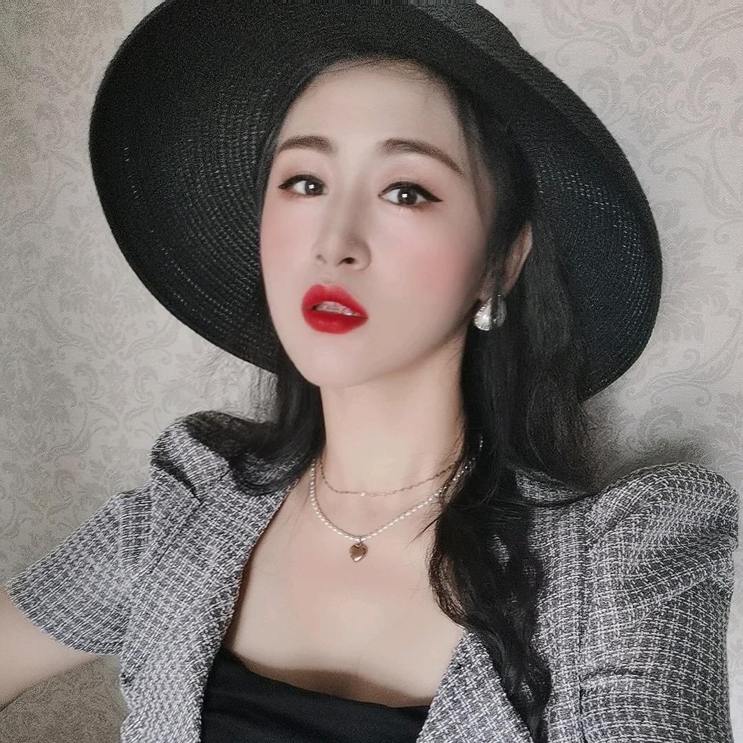 Yeah🍓胡雪雪🍓