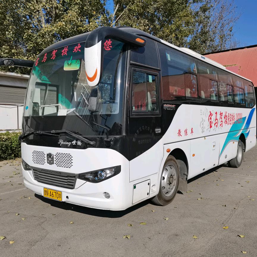 宝马驾校王教练