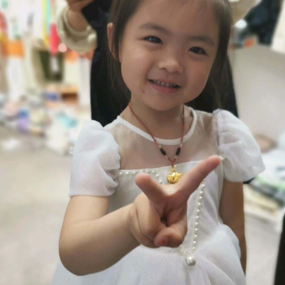 来自远方一匹狼