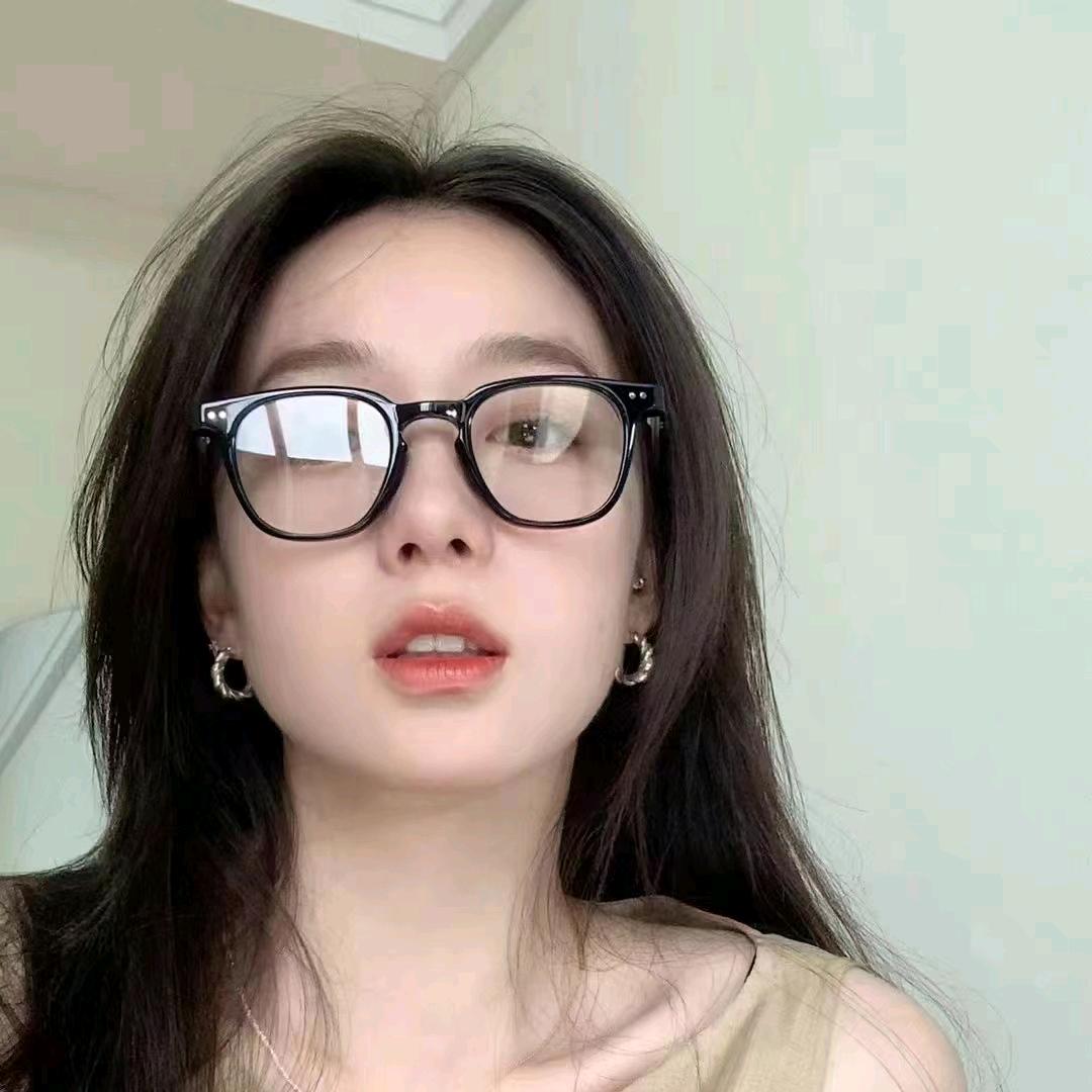 一颗西红柿.