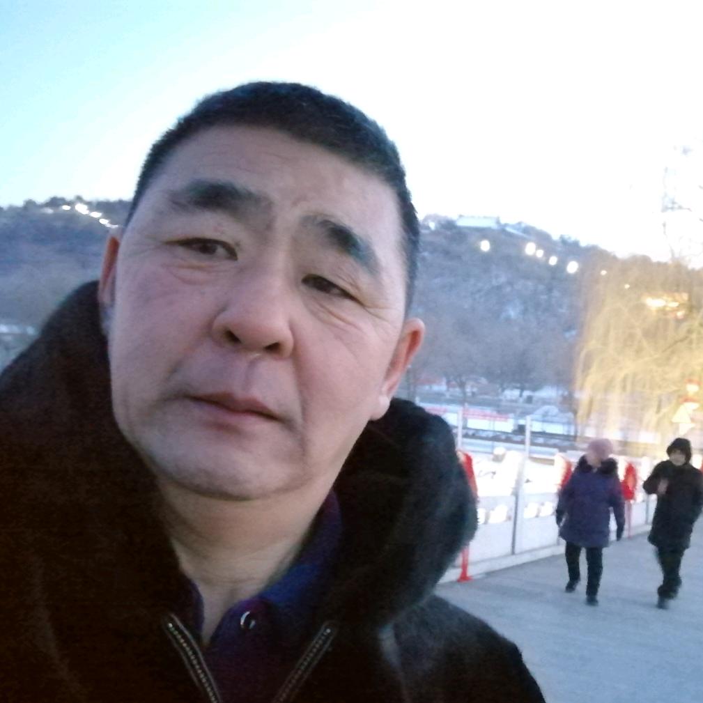 看孩子的老爷