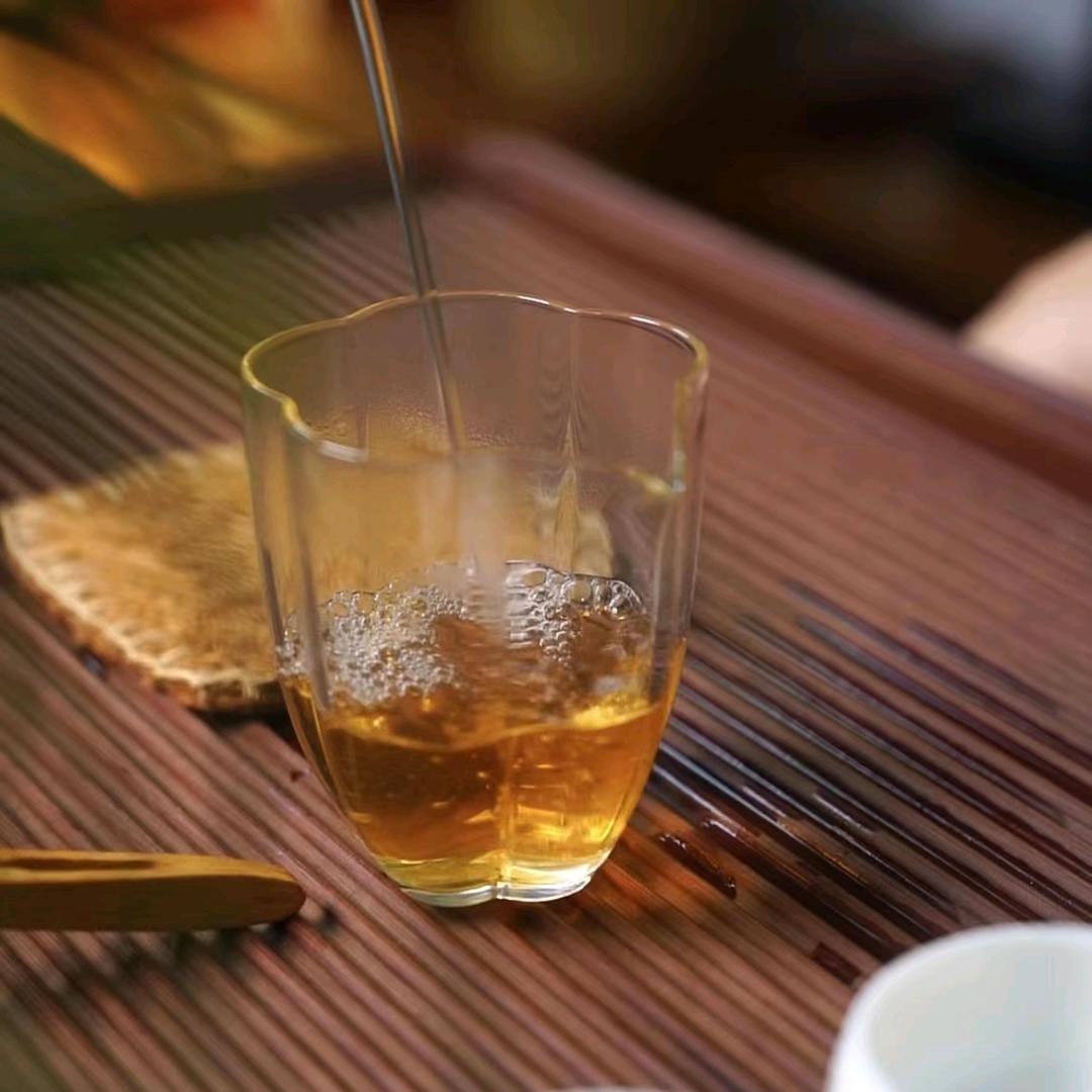 八杯茗