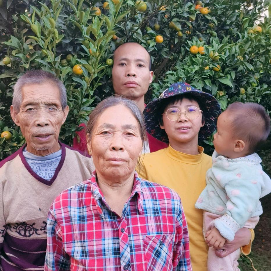 农人凤姑一家