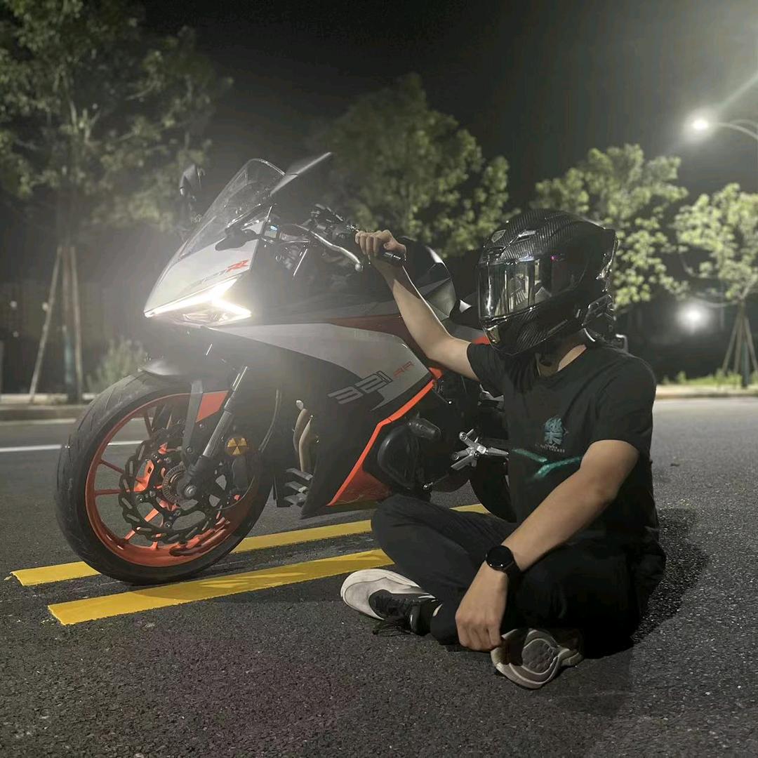 拾壹𝓏🏍️