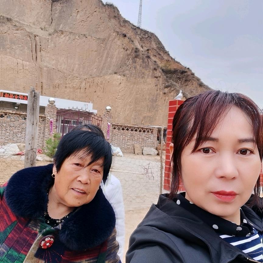 专业订做沙发套。