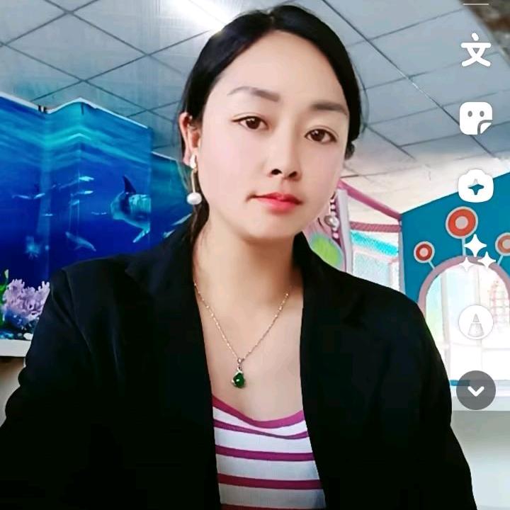 雨汪豪门窗帘