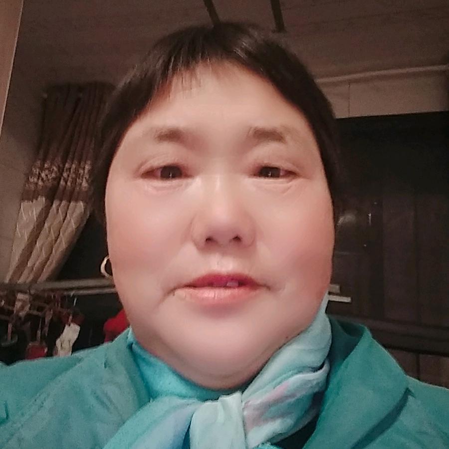 刘友珍。