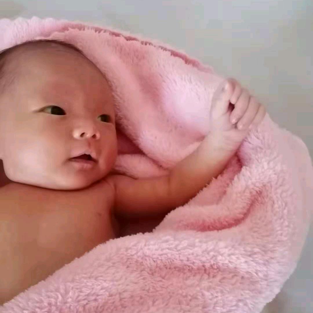 (｡•ˇ‸ˇ•｡)开心