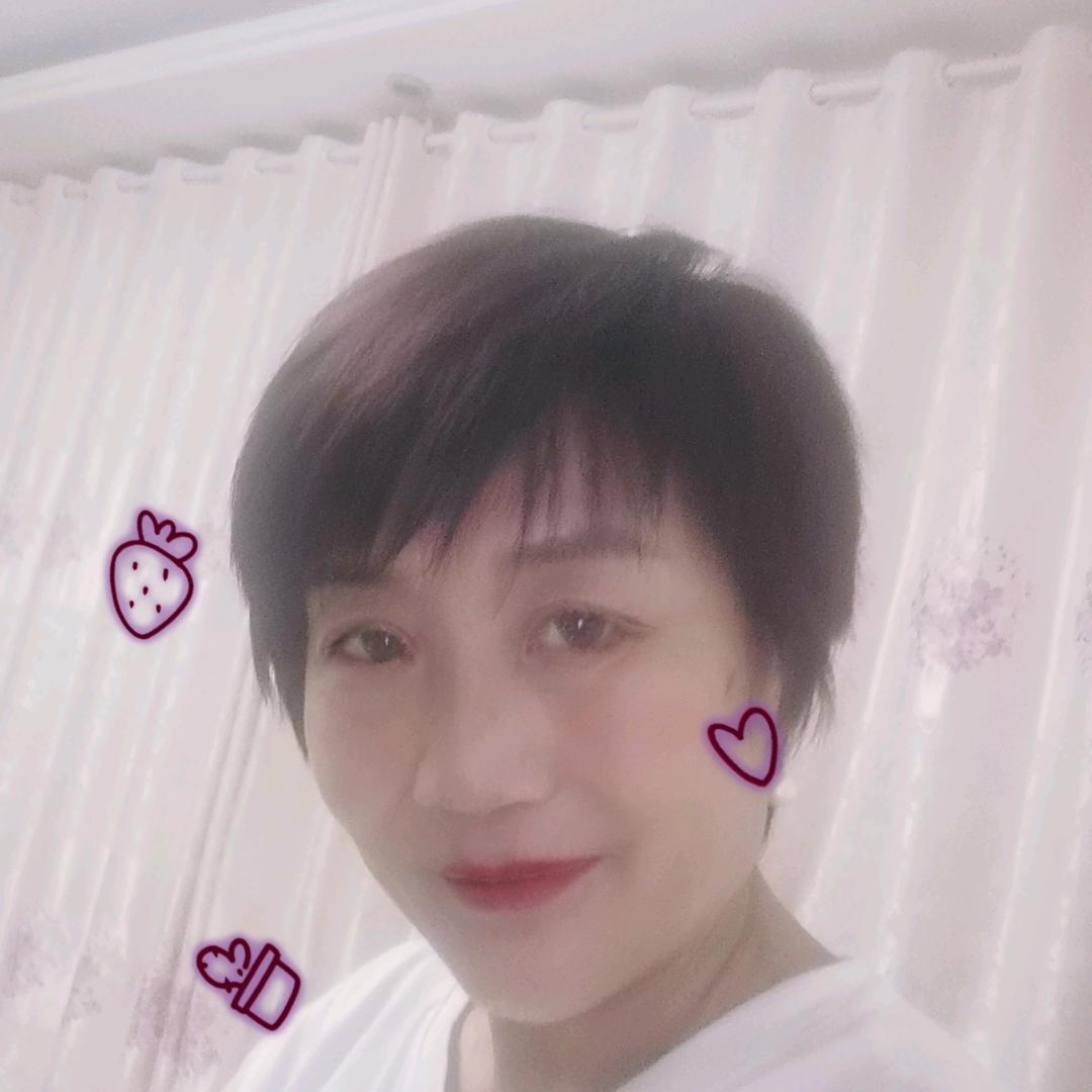 蓝色水晶