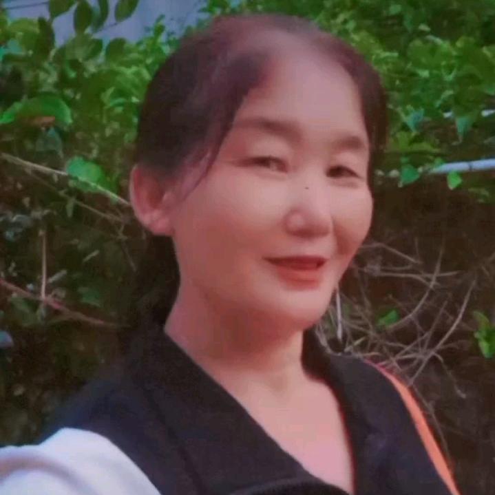 文，，