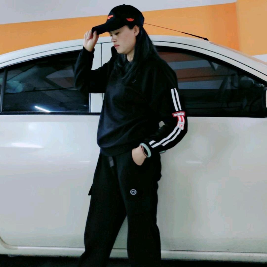 自由飞翔跳舞