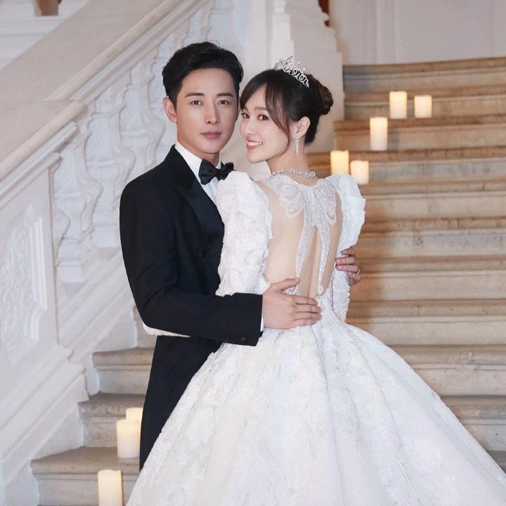 有缘千里来相聚