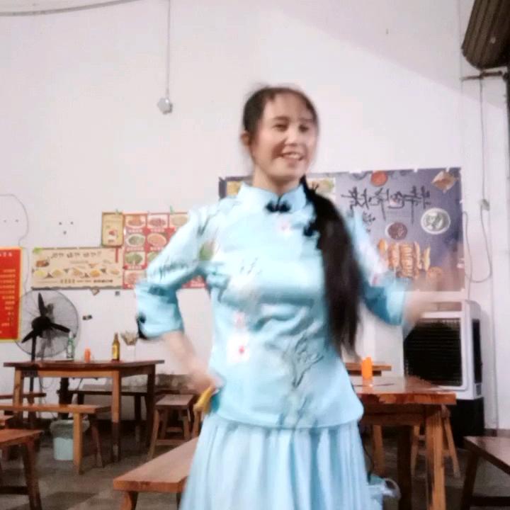 琴琴