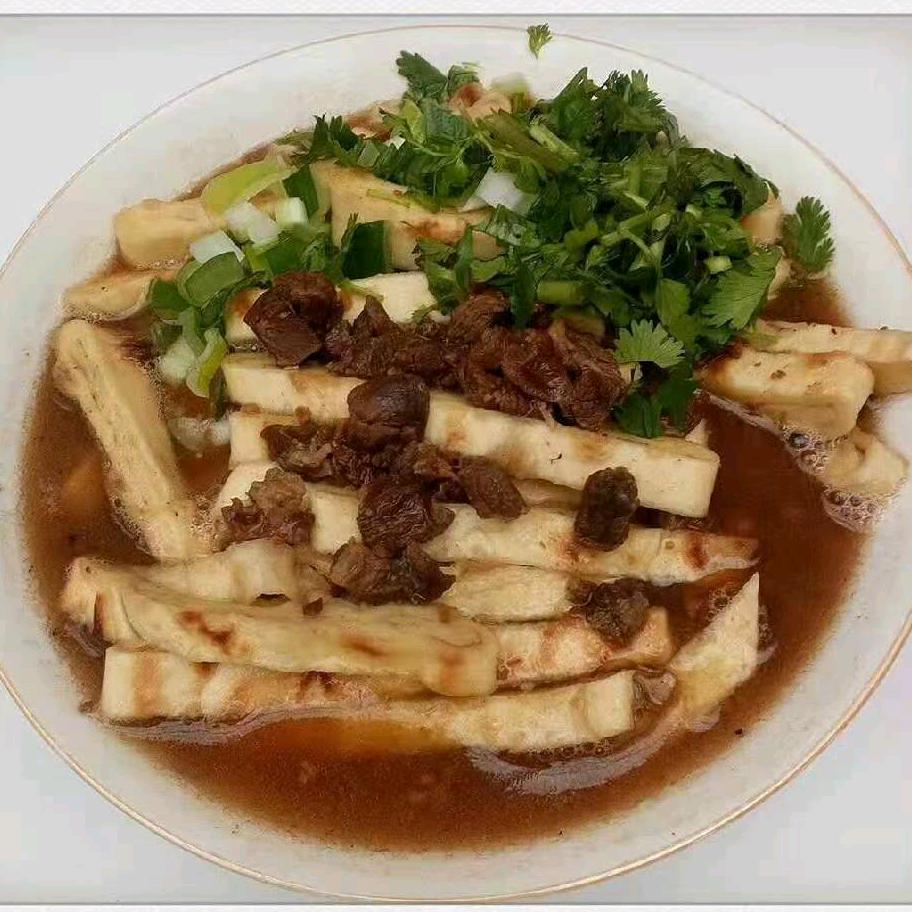 龙泉第一锅羊肉烩烧饼