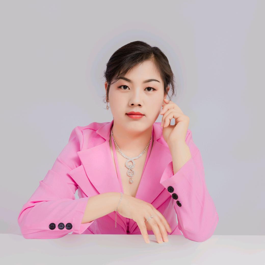 飞舞的小妮