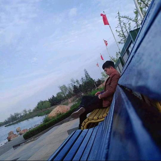 用户8258401781917漫步云端