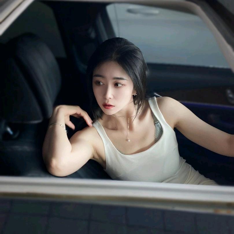 爱车的辣辣