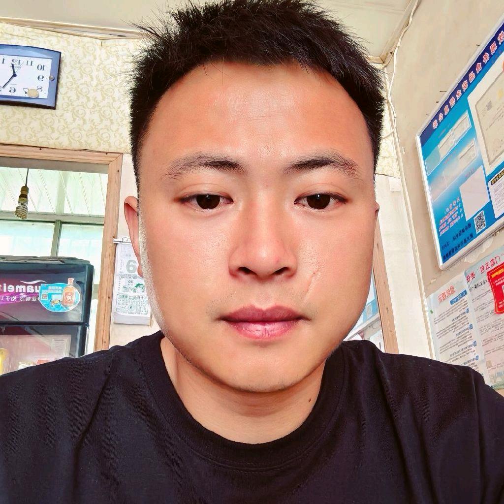 建佰锁业饶智君