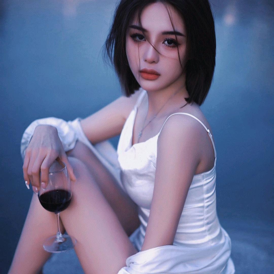用户→