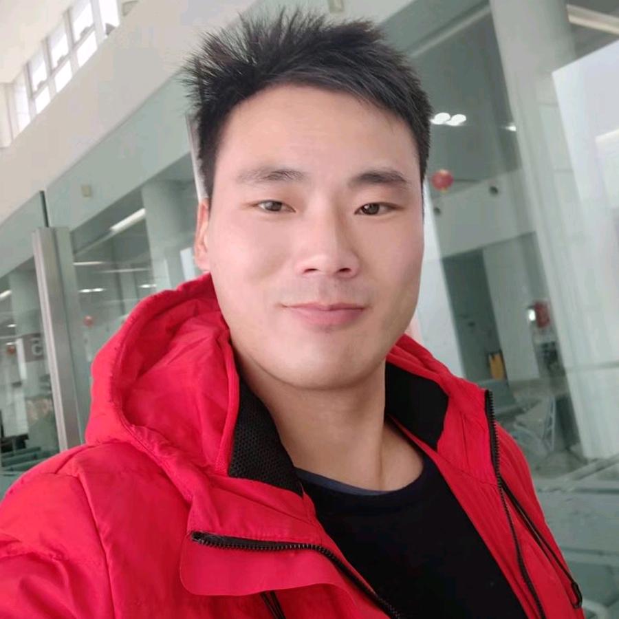 超级小帅哥